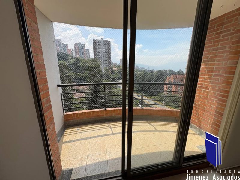 Apartamento en Arriendo en Poblado