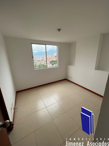 Apartamento para el arriendo en Medellin el codigo es 844 Foto 3